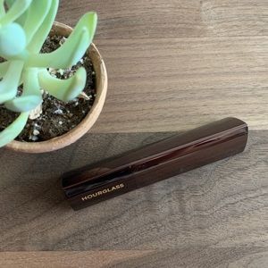 Hourglass Vanish Stick Foundation